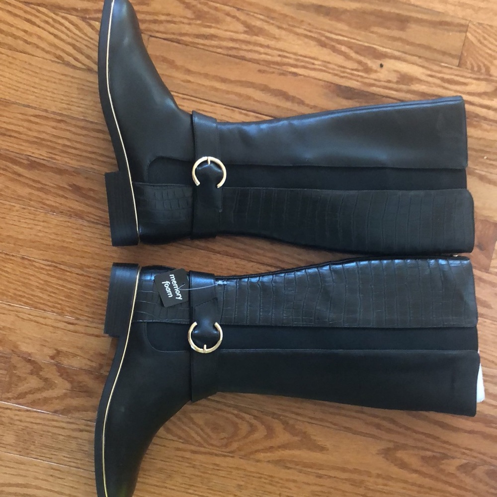 New - Liz Claiborne Leather Boots